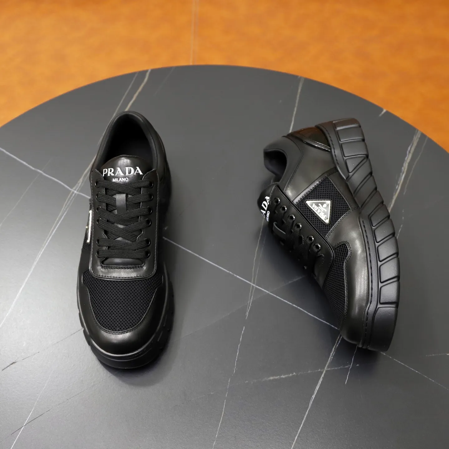 Ex-factory price 560💰[PRADA] Men's shoes are popular in the counter, official website synchronization, 1 high-quality shipment ✔️Original cowhide + cowhide lining, 1🆚1 replica, original sole, 38-45 (45 customized, non-refundable)